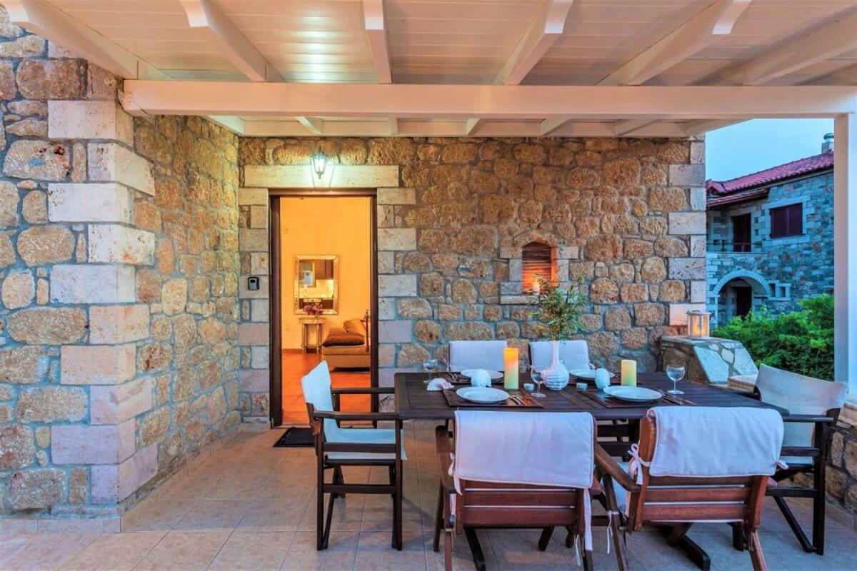 Mani'S Aura Seaside-Spacious Summer Retreat Kotronion  Exterior photo